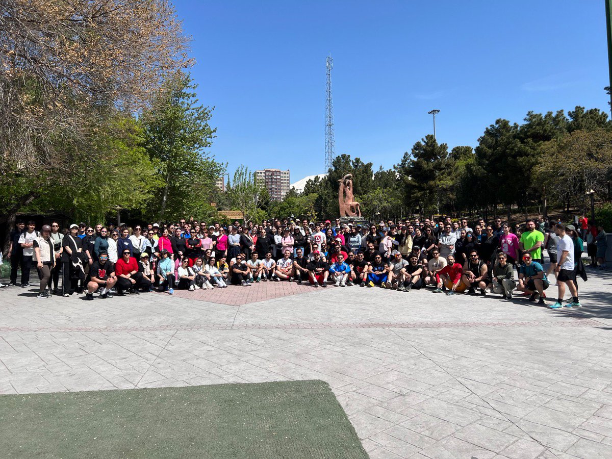 گنجشک‌ترین آدم tweet media