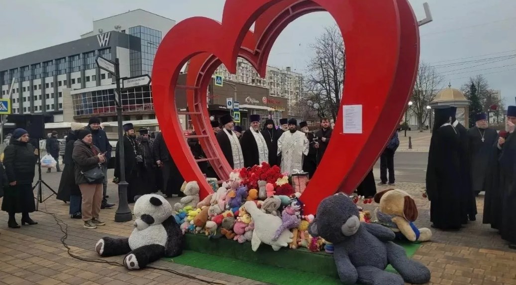 MMerangul's tweet photo. 19 апреля - День Памяти о геноциде советского народа нацистами и их пособниками, 1941-1945.

Не забываем и о геноциде неонацистами мирных людей, в том числе детей, с 2014 года: Одесская Хатынь, Донбасс,Мариупольские подвалы,Селидово, Русское Поречное, Купянск, Белгород, Брянск... https://t.co/Rh0pJMA2Xa