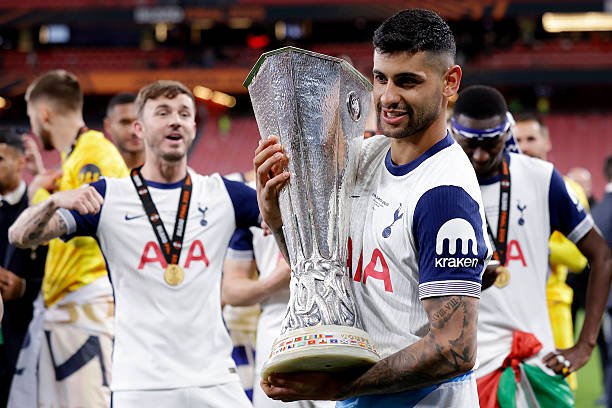 توتنهاميLangeOut 🇱🇾 R_17 # tweet media