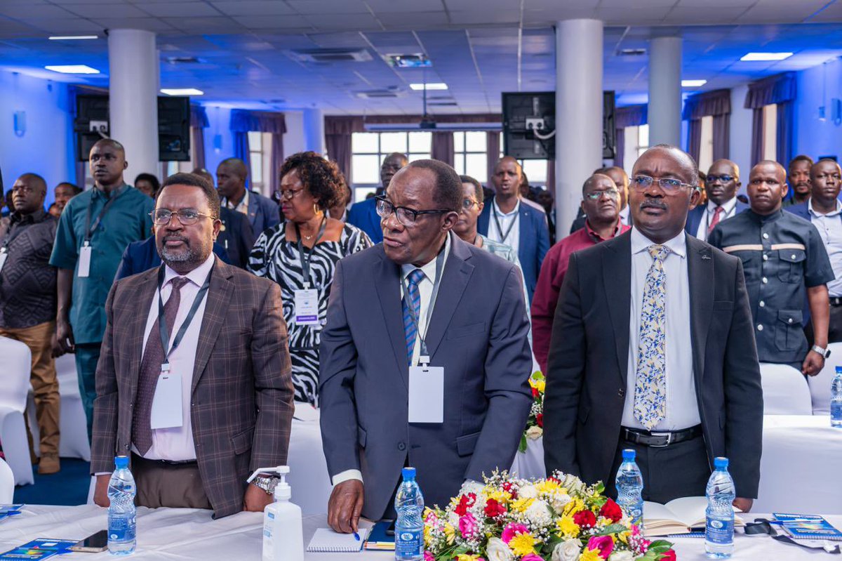 Mutesijanet7's tweet photo. Revenue performance remains stable, with monthly collections averaging about 48.73 billion shillings and overall collection efficiency at approximately 99.5 percent, reflecting strengthened financial discipline and customer compliance.
#NWSCWorks
#OpenGovug https://t.co/0EwqoNL4sW
