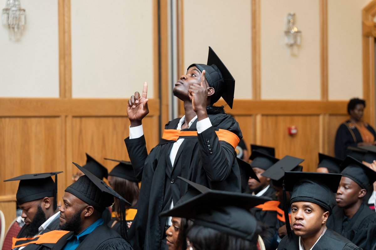 NUST_Namibia's tweet image. 🎓 Graduation 2026 loading… got questions? We’ve got answers!

From gowns to tickets and ceremony details , find everything here: 🔗nust.na/graduation

#NUSTGraduation2026 #ClassOf2025 #IamNUST