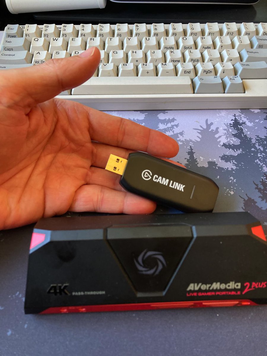 ivanbgonline's tweet photo. Por eso hemos estado probando Elgato Cam Link 4K, capaz de capturar la señal en 1080p60 o 4K30-4K60.

Leer más 👉 https://t.co/LHrdXV1E0r

#CapturarVídeo #CámaraDlsr #ElGato https://t.co/H61RRaEXZG