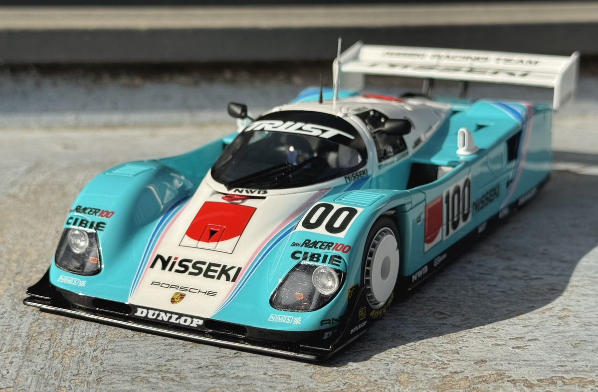 るなある tweet media