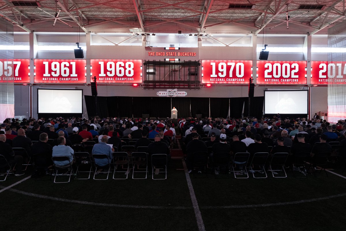 OhioStateFB's tweet image. Day 1️⃣ of Coaches Clinic ☑️ 
    
#GoBucks 🌰