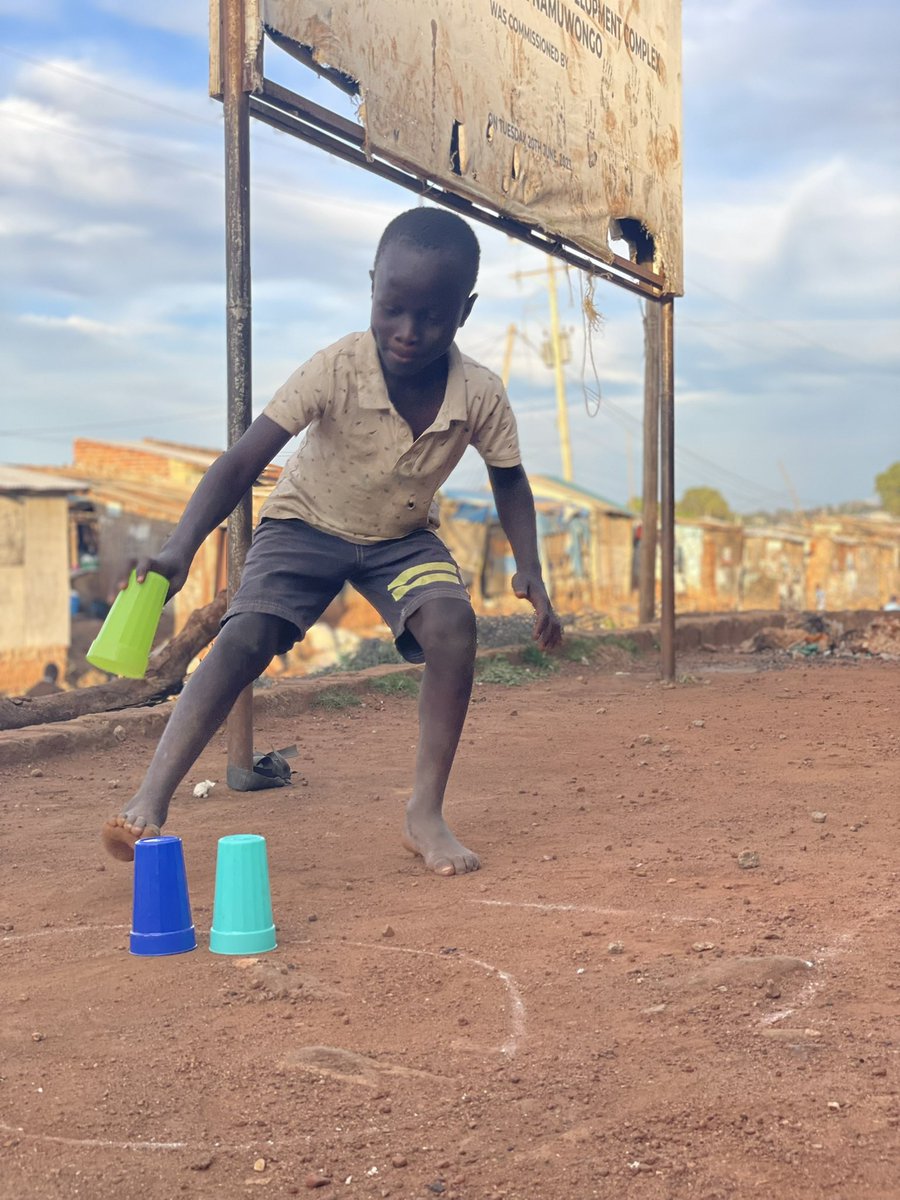 ICgotyou's tweet photo. We have added physical play at our tri-weekly sessions in Namuwongo slums. This addition fits well with one of our objectives of creating an environment that is inviting to young people, offers a variety of simple yet powerful engagements, encouraging participating, https://t.co/LyEGwFHJKk