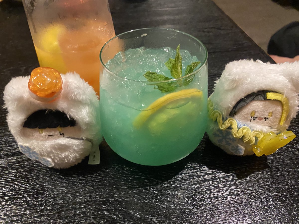 職場の歓送迎会
久々に飲んでる🍸