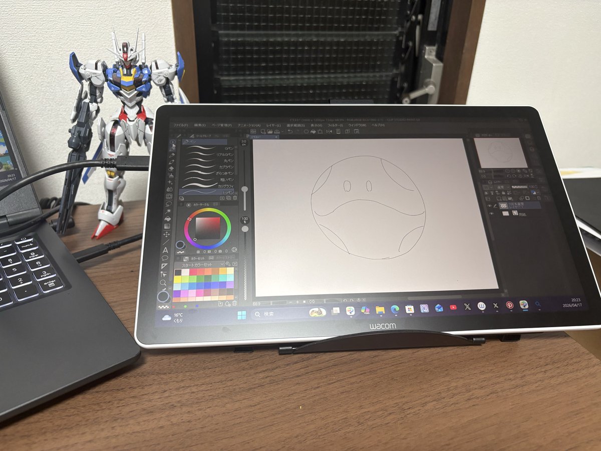 Negse_38u's tweet photo. 近況報告②

進学にともなって一人暮らしになりました。

机の広さ以外ペンタブで描ける環境が揃ったのでまたちまちま描きます https://t.co/n9MwWc6Tzs