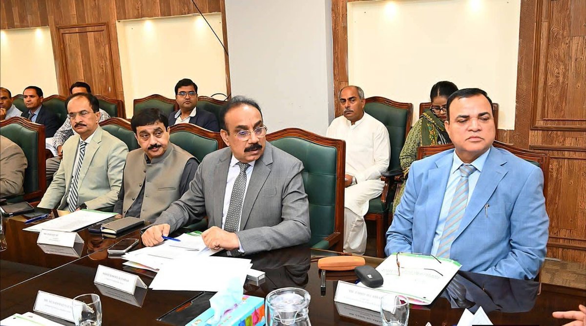 STEDAGOS's tweet photo. سندھ میں ٹیچرز لائسنس ٹیسٹ کا اگلا مرحلہ، رواں سال ستمبر میں دوسرا ٹیسٹ لینے کا فیصلہ

سندھ ٹیچرز ایجوکیشن ڈولپمنٹ اتھارٹی (اسٹیڈا) بورڈ کا 19واں اجلاس، اہم فیصلے منظور

وزیر تعلیم سندھ سید سردار علی شاہ کی زیر صدارت اجلاس میں 10 ایجنڈاز پر غور https://t.co/wR1uSzmSuz