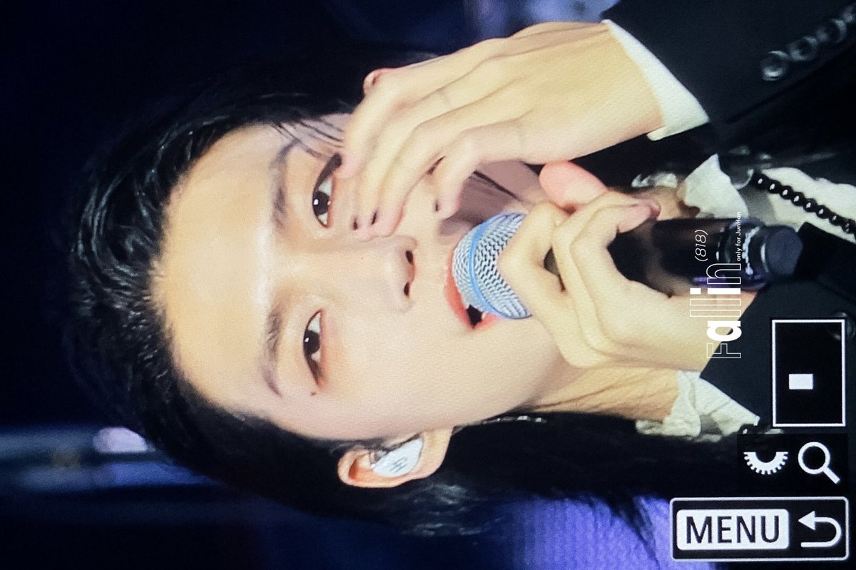 정이든다 tweet media