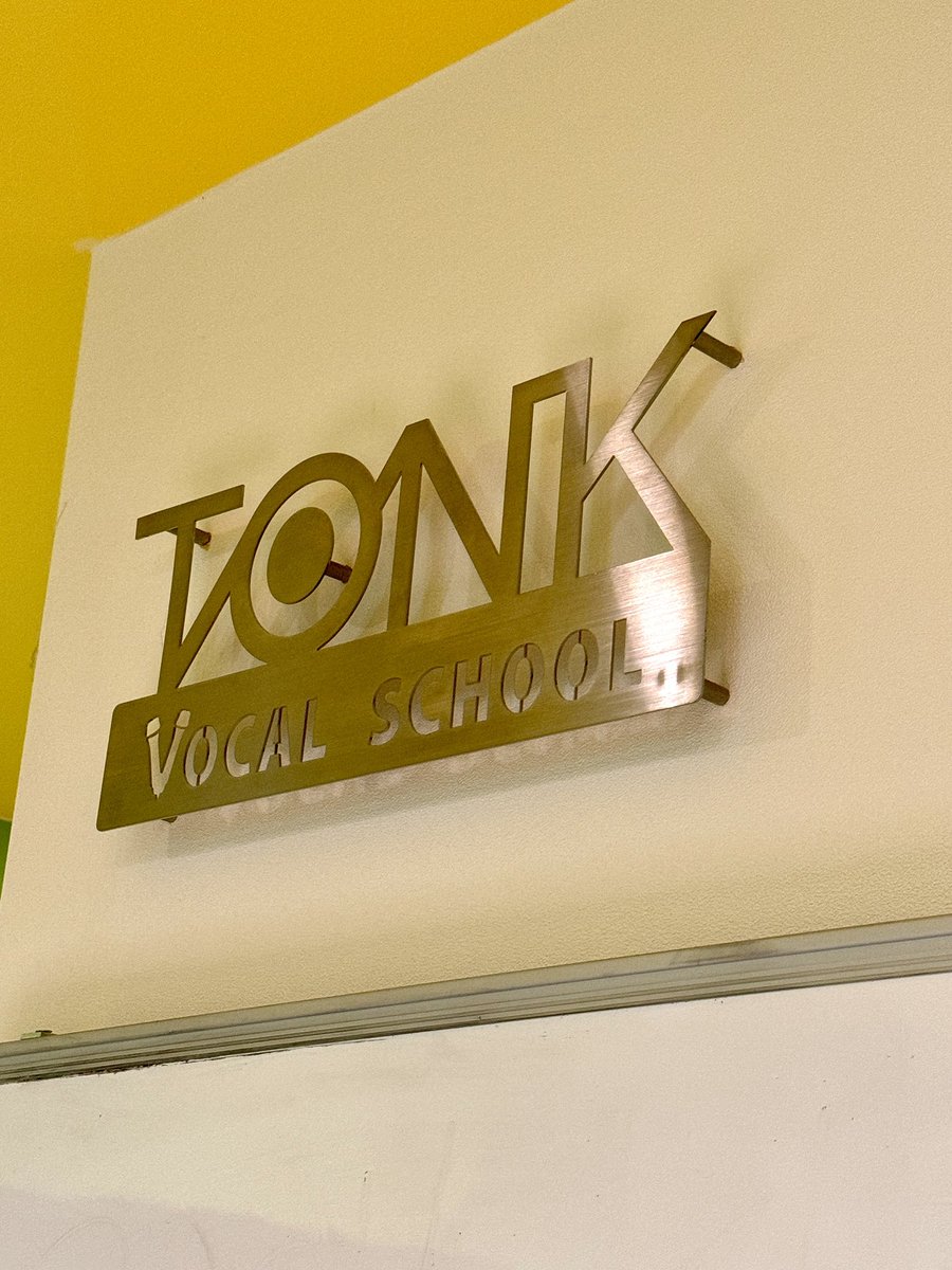 tonkvocal's tweet photo. 豊橋駅から徒歩4分！
TONK VOCAL SCHOOLです💫
無料体験レッスン受付中！
お気軽にお問い合わせください😊

☎ 0532874148
✉ info@tonkvocal.com https://t.co/8G8VindsTG