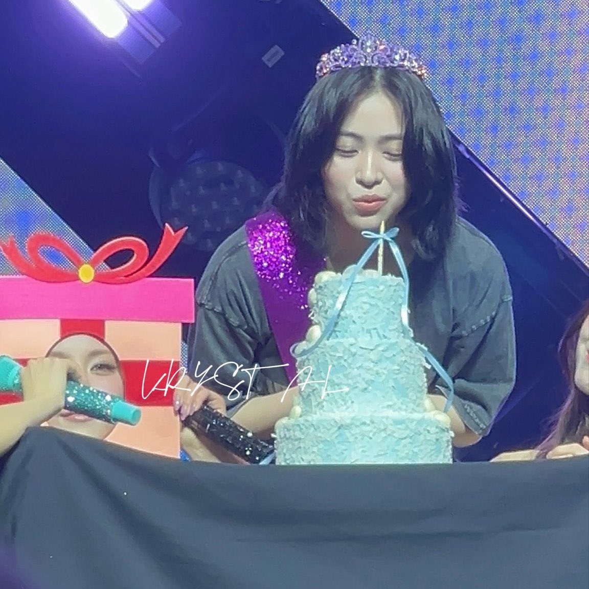 절대 류진이 왼쪽밑을보지마…………………….