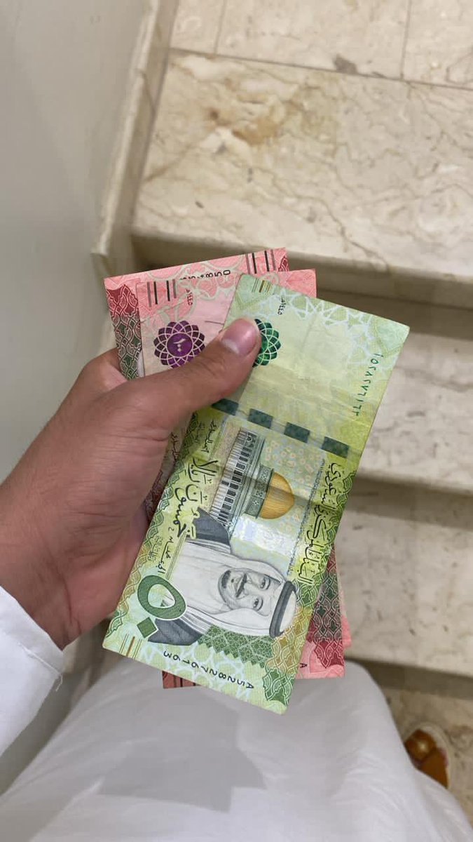 Robin Janet tweet media