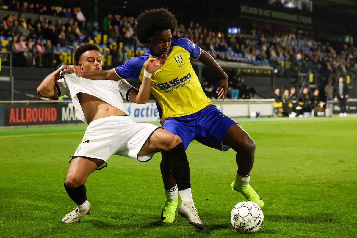 De Eerste De Beste tweet media