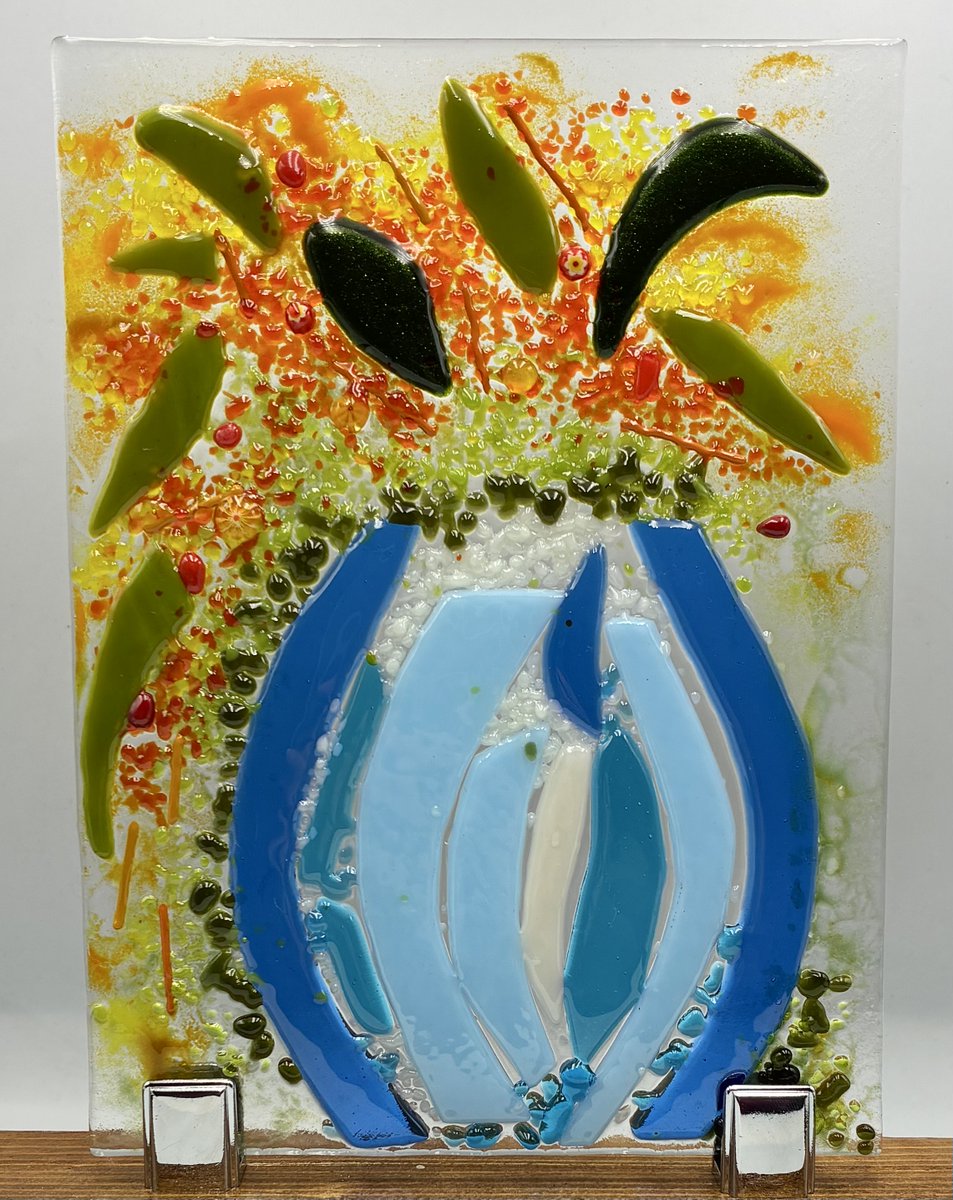Creative_Dton's tweet photo. Helen Gordon is planning to lead supportive and friendly classes working with glass in Darlington on 2nd May 2026 and 23rd May 2026, subject to enrolment.  Further information and booking at https://t.co/tBpgMksWk5 https://t.co/HYTPdt01Qm