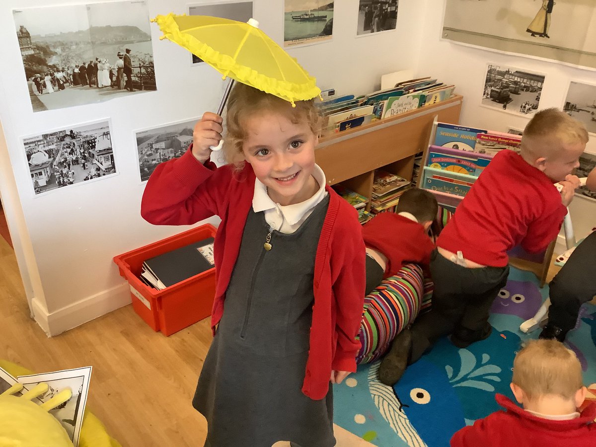 kincraigY1's tweet image. We have enjoyed exploring our seaside theme area today.  #topic #history #geography