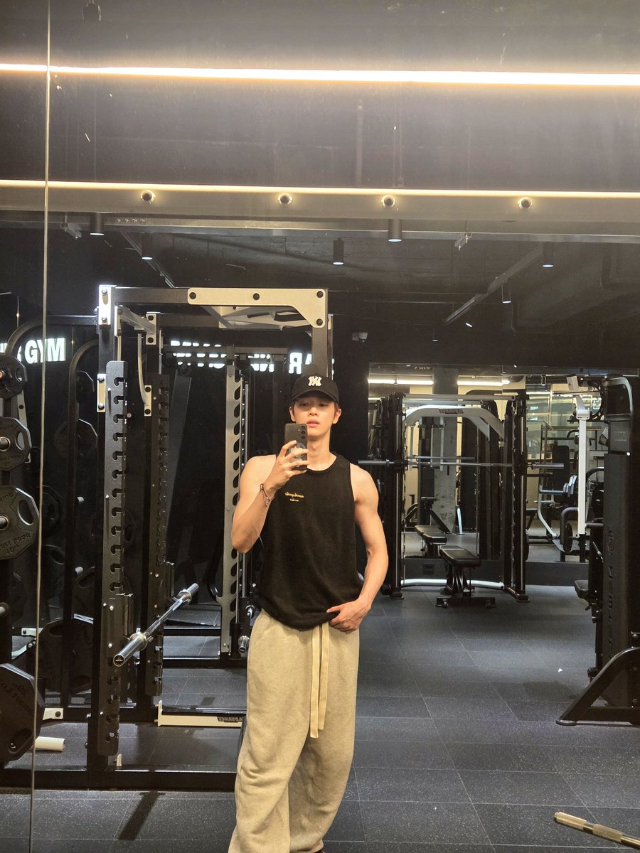 dani •᷄‎ࡇ•᷅ tweet media