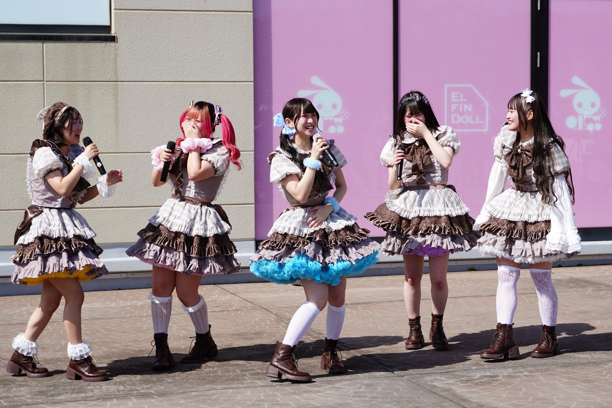 よんもく tweet media