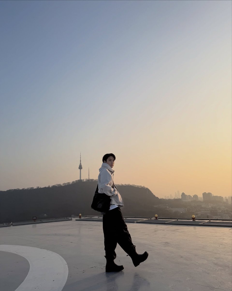 아니존나삼미터
김도훈 키 남산타워만함..