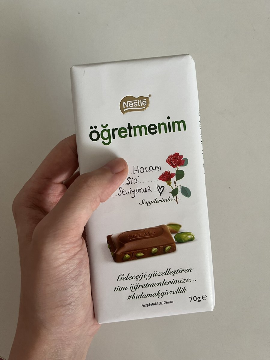 boğazımda bir yumru kaldı sadece