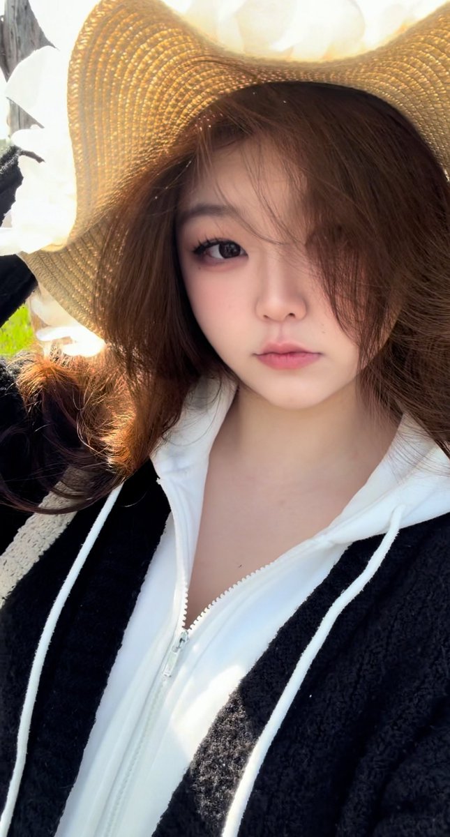 转身跳进西湖 tweet media