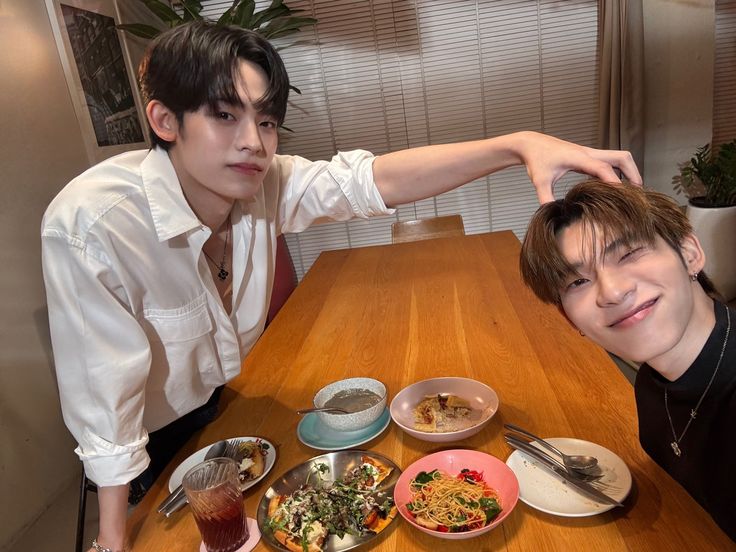 𝙉𝙞𝙣𝙣𝙚 ☘︎ tweet media