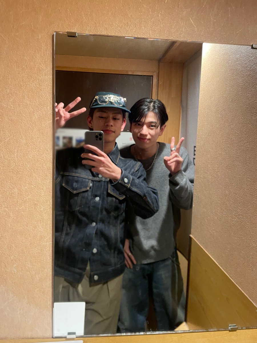 上野行ったときの写真📸

🍃👽🐬

#TAKUMI
#TJBB #THEJETBOYBANGERZ