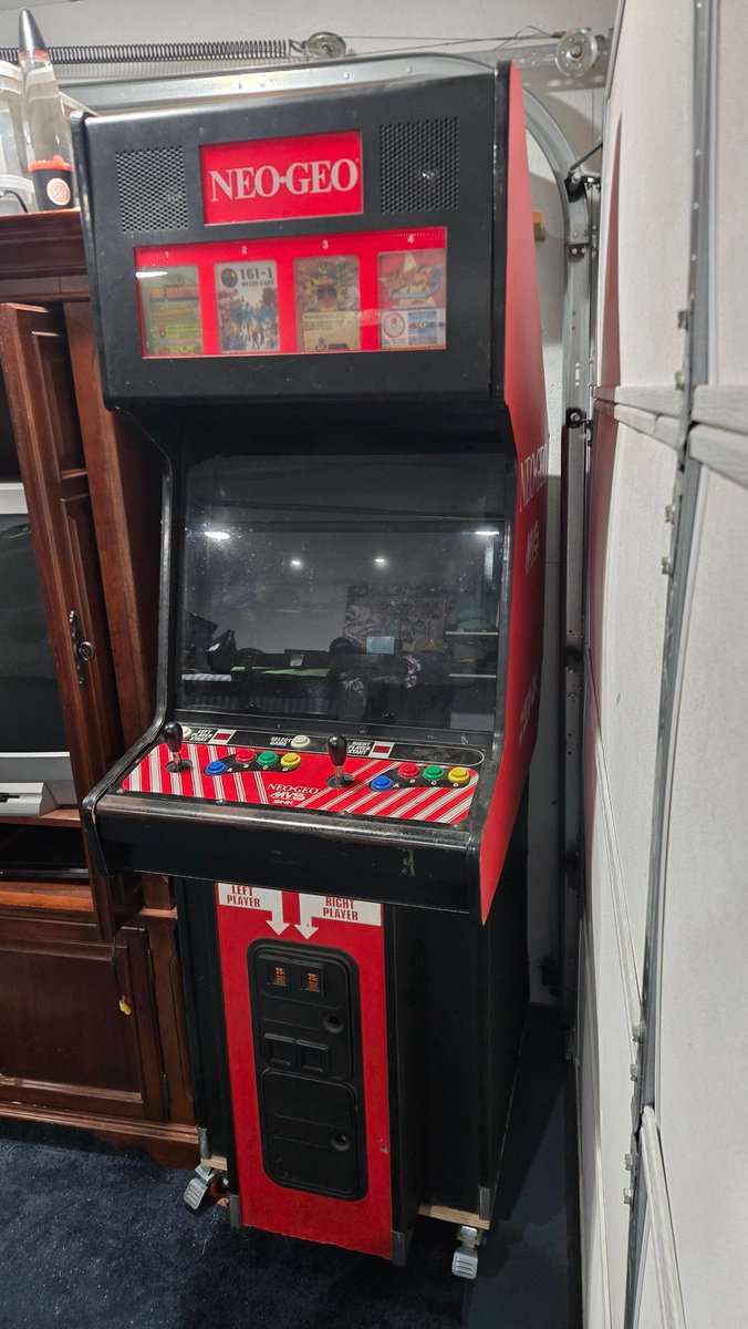 retro_tech_usa tweet media