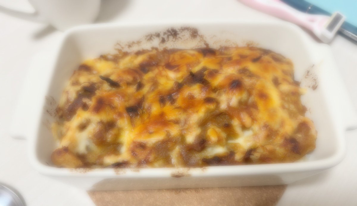 自炊記録
机がごちゃごちゃしてる
ご飯は美味しい