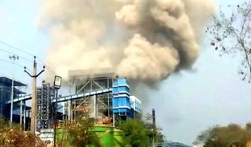 वेदांता ग्रुप के चेयरमैन अनिल अग्रवाल के 49 वर्षीय बेटे अग्निवेश अग्रवाल का जनवरी 2026 में अमेरिका में निधन हो गया। अब भी आंख नहीं खुली और धन इकट्ठा करना और शोषण से बाज नहीं आ रहे हैं। 

मैं गारंटी देता हूँ कि जब मौत आएगी तो कुछ साथ नही लेकर जाओगे। 

कोरबा स्थित वेदांता पावर