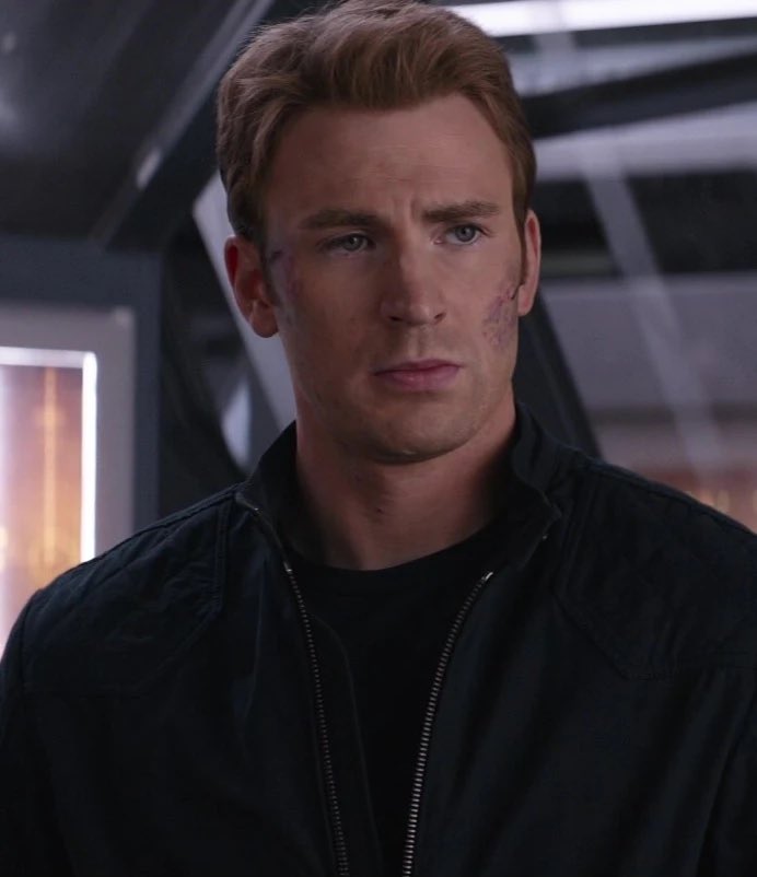 marvelousgeek__'s tweet image. Chris Evans says he would only return to the #MCU if there was a good reason, and ‘AVENGERS: DOOMSDAY’ gives him one.