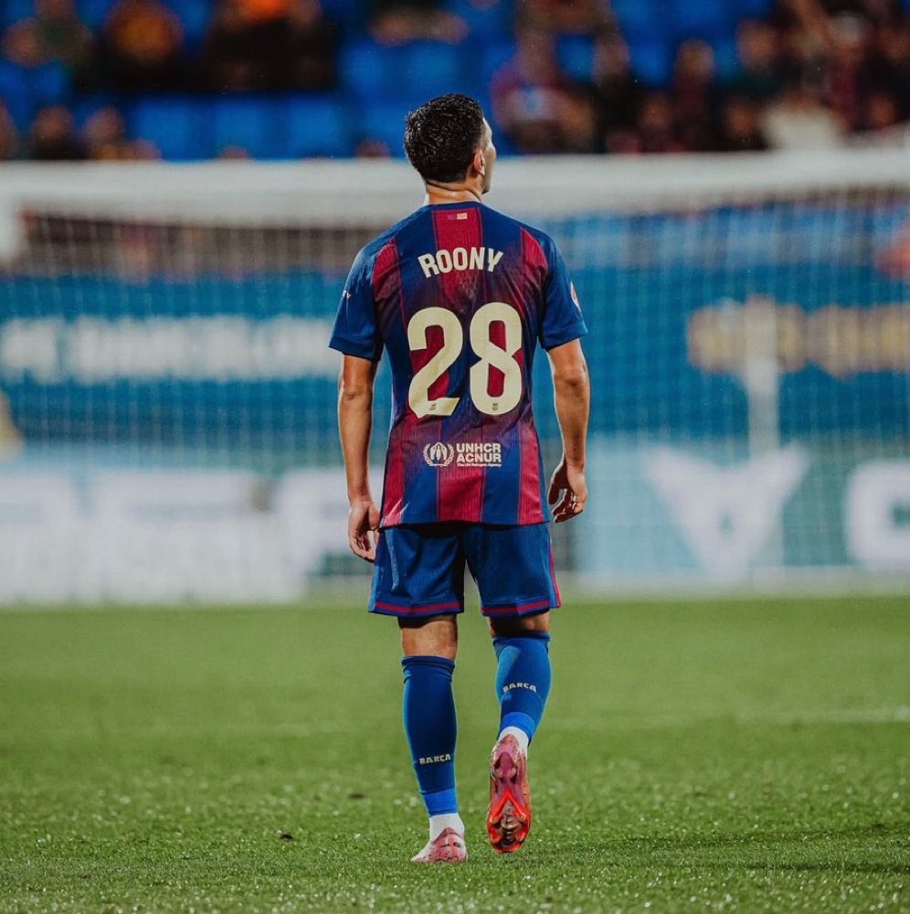 Transfer1_Daily's tweet image. ⭐️👀 FC Barcelona is already receiving offers for Roony Bardghji, both loans and transfers, and will have to decide soon. 

AS Monaco, FC Porto, and VfB Stuttgart are the clubs most interested so far. #ASM #Monaco #VfB #Stuttgart #FCPorto #Porto #FCB

Source: Sport