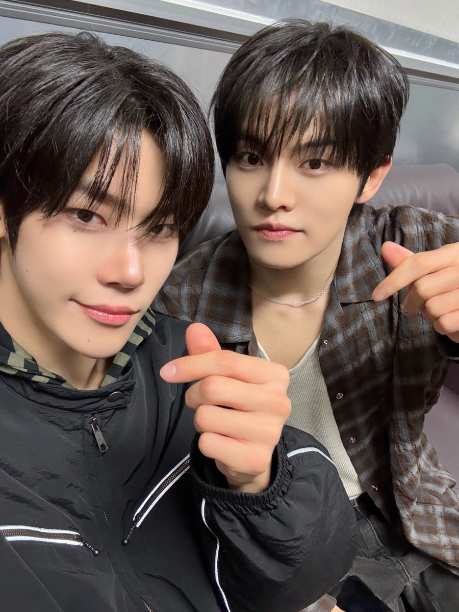 CLOSE YOUR EYES tweet media