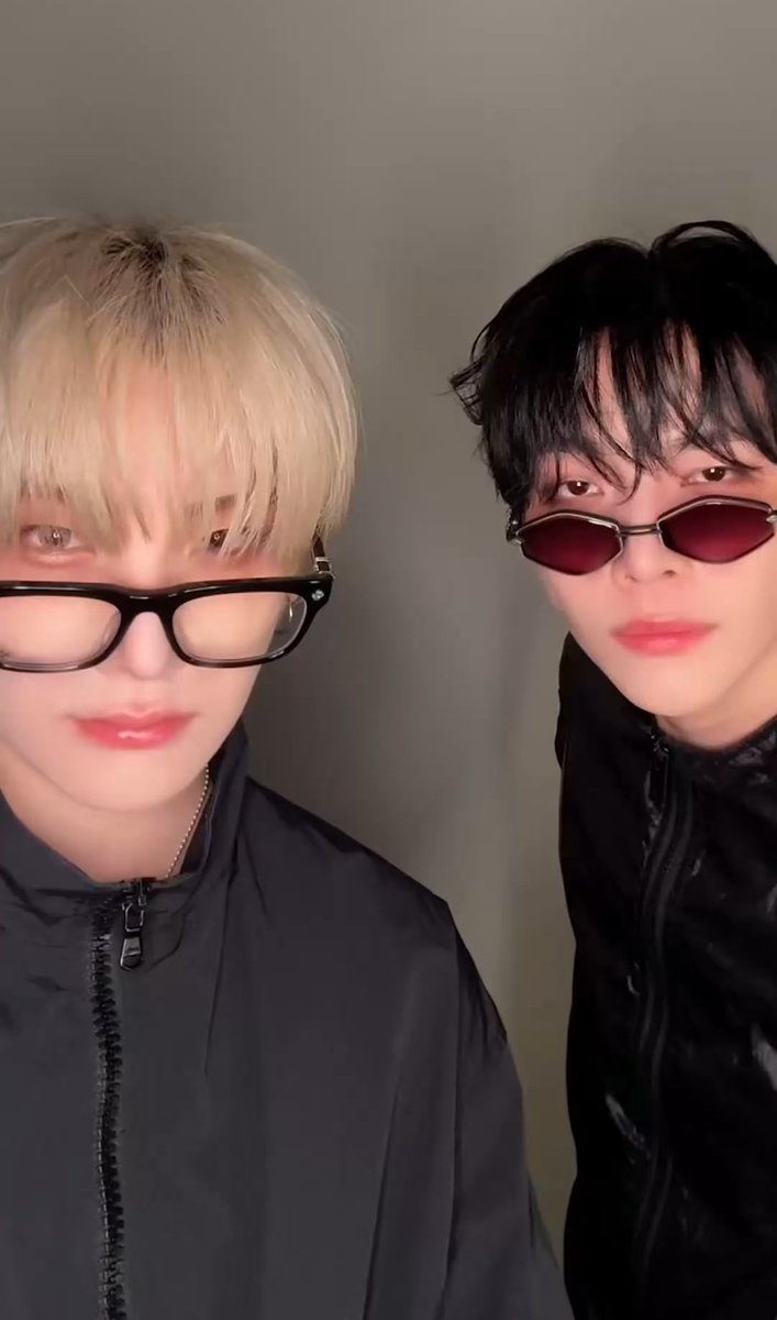 juju on fire tweet media