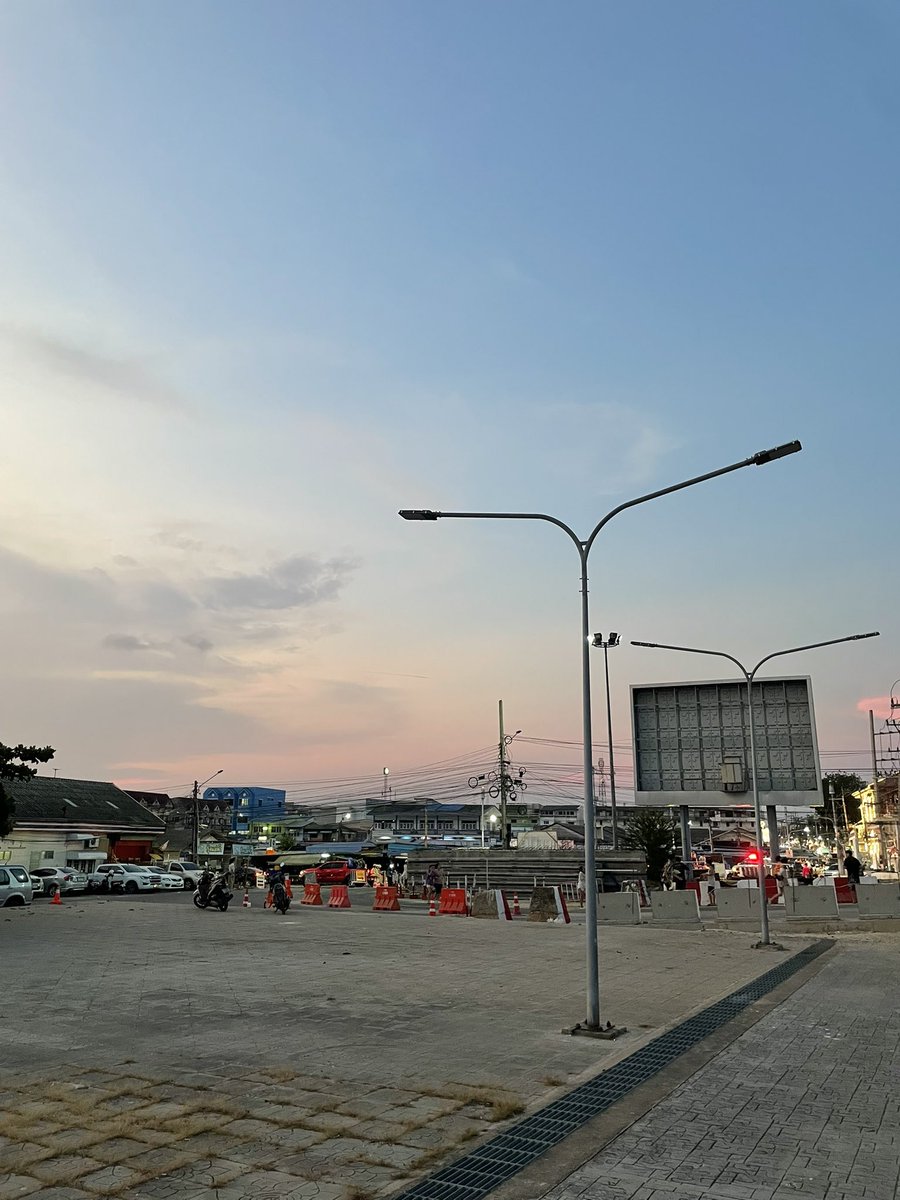 คู่ ย้ายไปเล่นกับแฟนอีกAcc tweet media