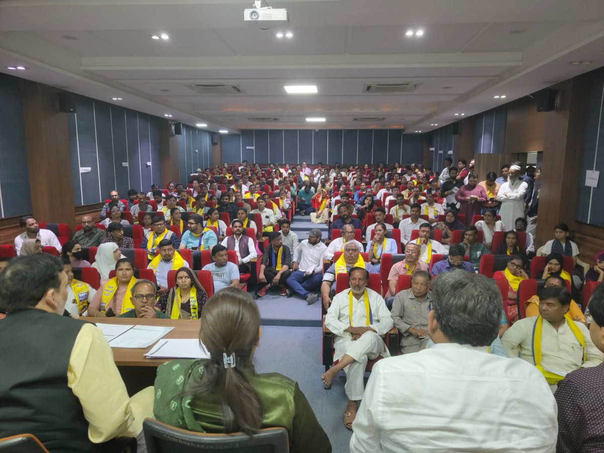 AAP Gujarat tweet media