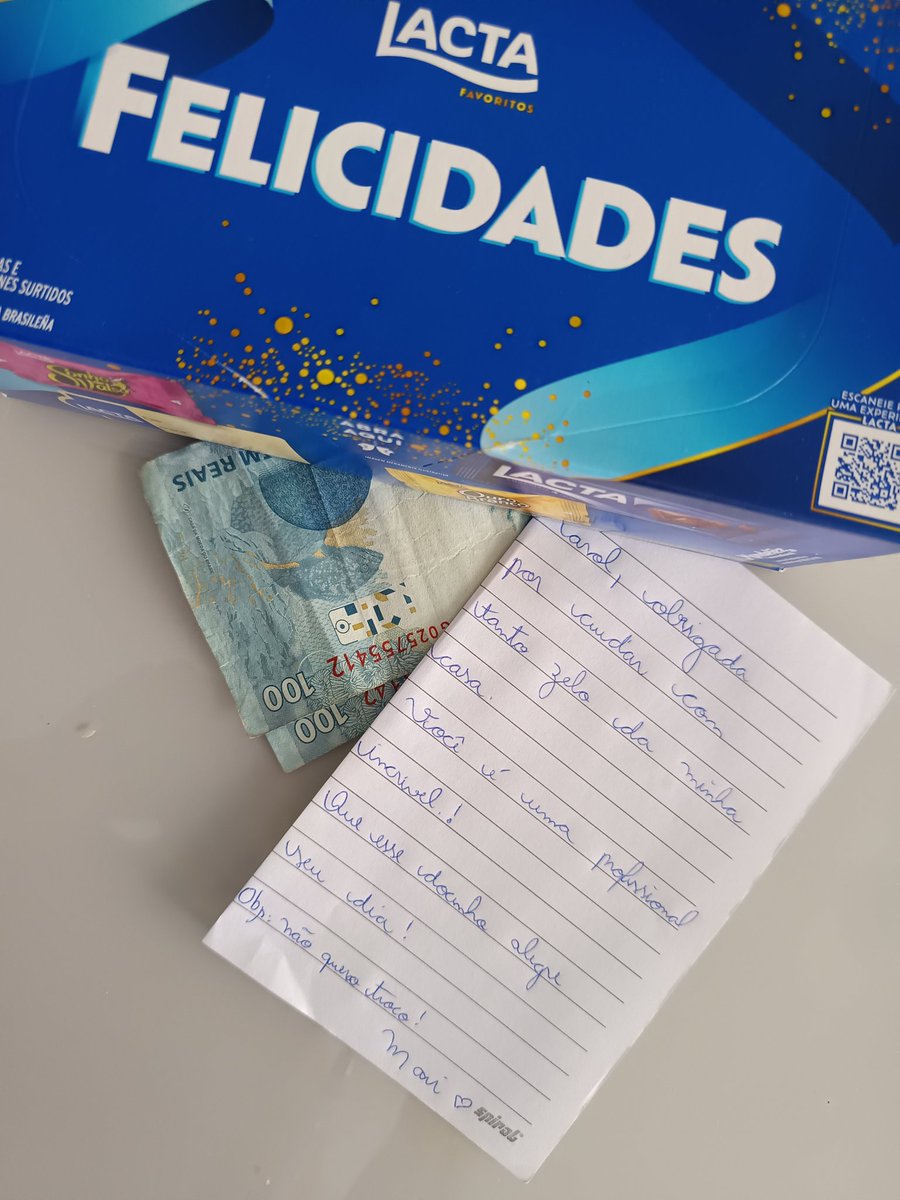 Carolina Vitoria tweet media