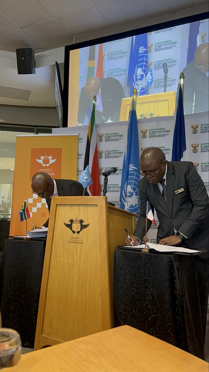 go2uj's tweet image. A landmark moment as the MoU is signed between UJ and the Ministry, positioning the UNESCO Chair as a strategic driver of Africa’s digital transformation and knowledge equity. 🤝

#UJAllTheWay #UNESCO