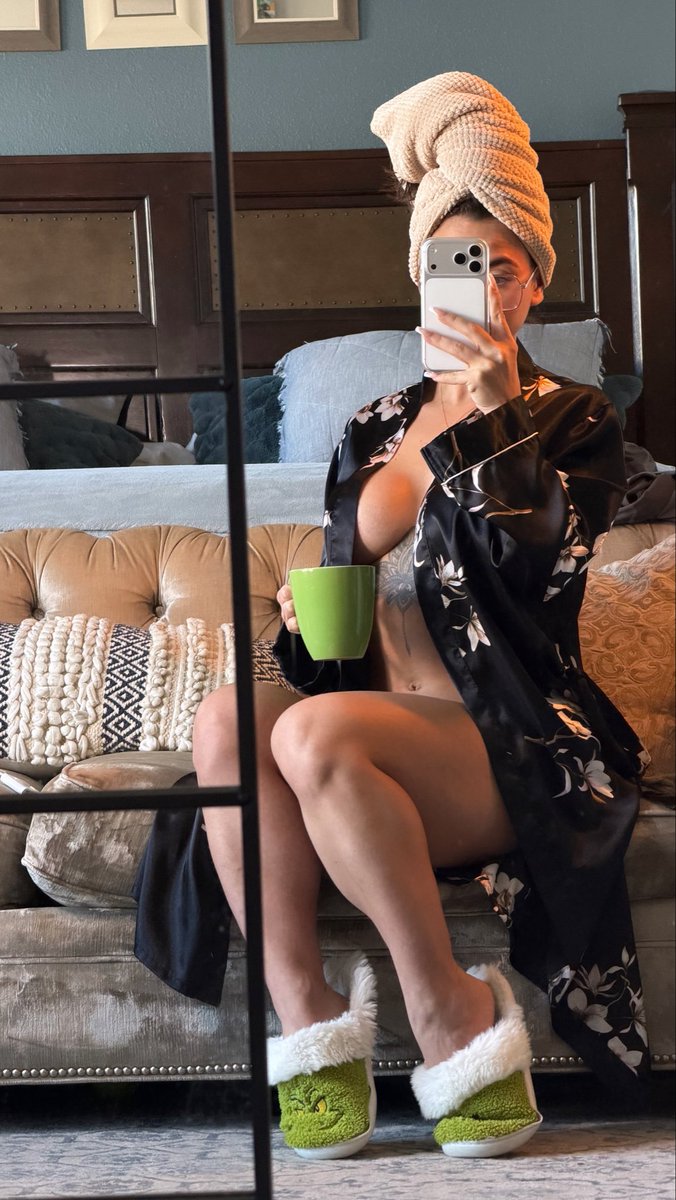 Addictedtoana tweet media