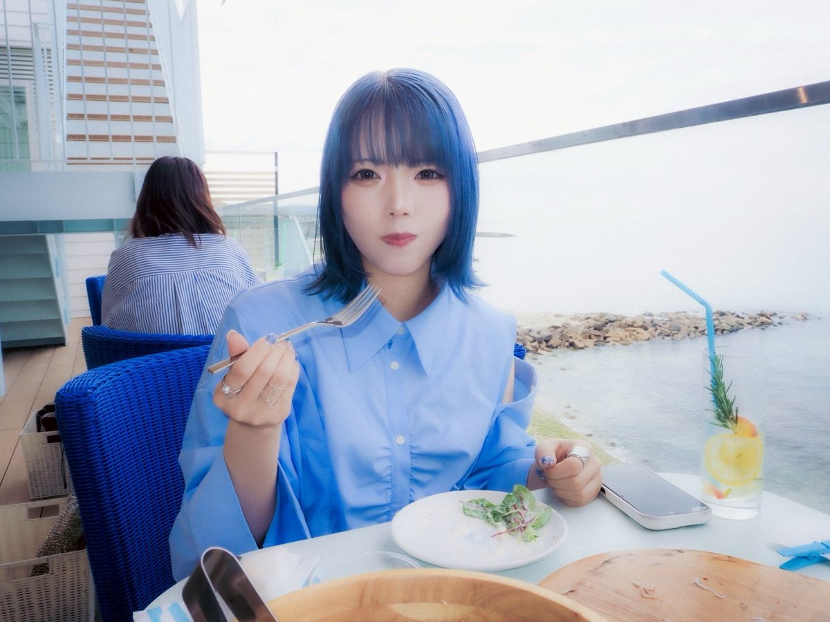 _Eye_0_'s tweet photo. もぐもぐしてるところ https://t.co/aoZKmjEeGT