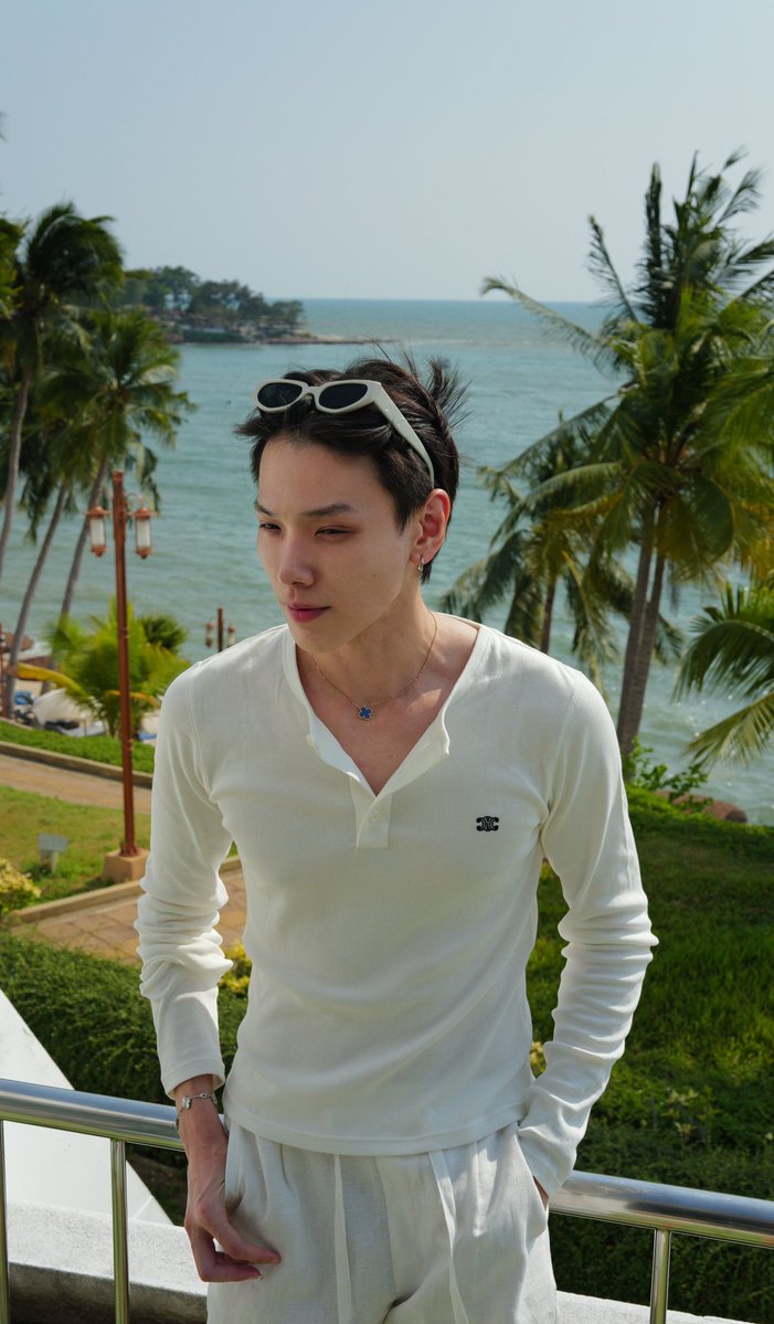 ไดโนเสาร์ย้าก🦖 tweet media