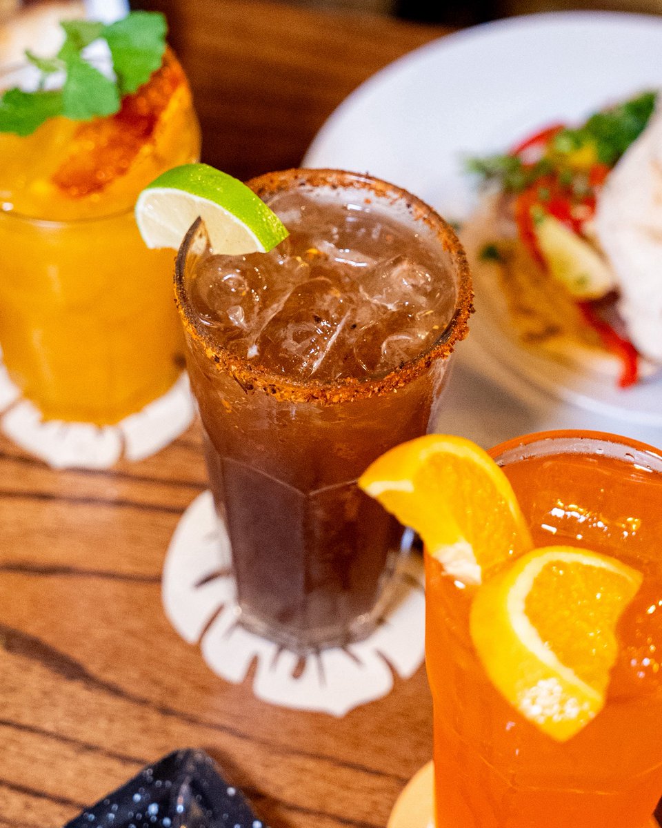hernanvam's tweet photo. Las famosas micheladas, también ofrecen tragos de autor.

Platos de entrada y platos principales desde 40 mil Gs.

Bebidas y tragos desde 20 mil Gs.

El menú detallado con todos sus precios están acá en el Instagram: https://t.co/OdG98h2bot https://t.co/jksfB8jcUB