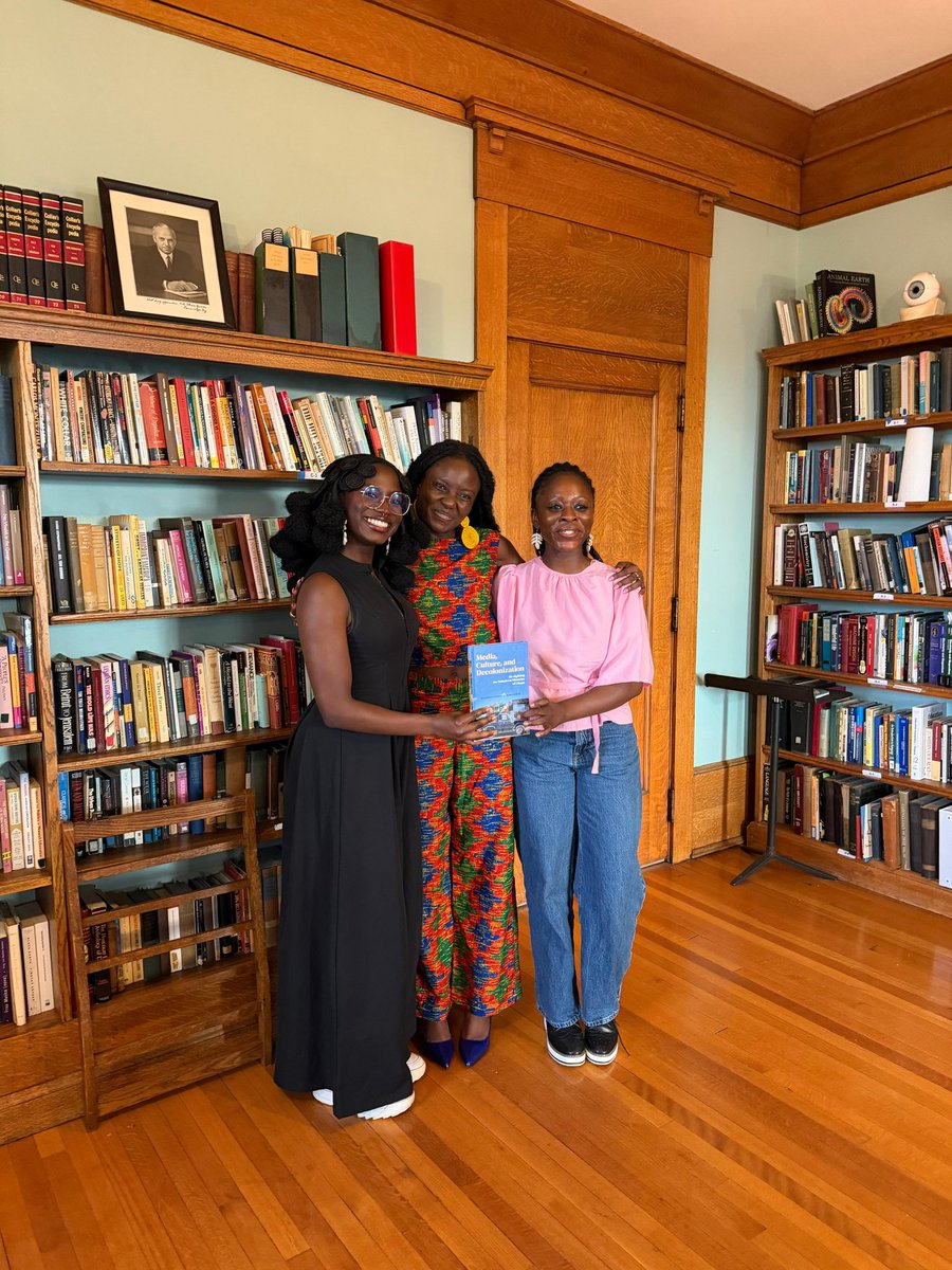 wunpini_fm's tweet photo. Thanks to Telluride House @ Cornell for inviting me for this book event on Monday. 📚 💙 💛

@RejoiceAbutsa is a 10/10 moderator and host. Such an honour to have been in conversation with this brilliant mind. 🫶🏿

Another Ghana - Naija collaboration 🇬🇭🇳🇬

I got a book cake! 🎂🥹 https://t.co/o1NoJeOZ1f