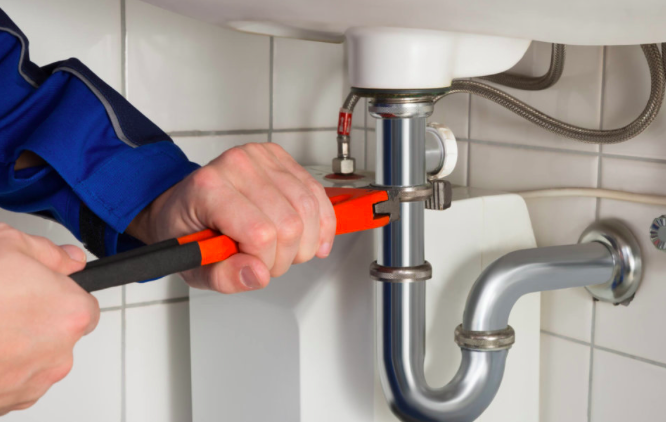 sw_plumbers's tweet photo. At SW #Plumbers, we can meet all of your #domestic #plumbing &amp; #heating requirements. From minor repairs to fitting a new #bathroom, any plumbing requirements you may have will be taken care of with #urgency &amp; efficiency.

🌐https://t.co/SdC8IIBjbO 

#plumber #plumbingrepairs https://t.co/f4mCCh7mxJ
