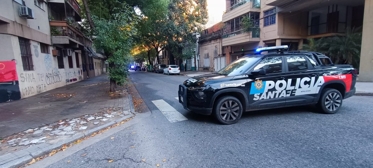 LT8 am830 tweet media