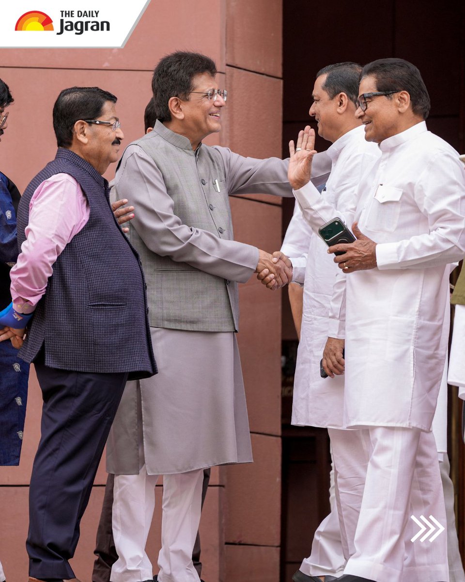 TheDailyJagran's tweet image. #InPics | Fresh pictures from Parliament have surfaced today, capturing key moments and interactions from the proceedings and quickly drawing attention across social media and news platforms.

#Parliament #SocialMedia #News

[Parliament, Social Media, The Daily Jagran]