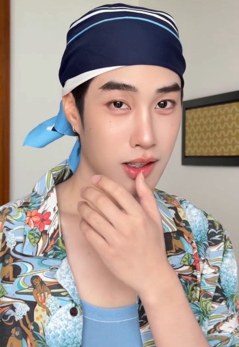 ฮ่อมซัง คิกๆ โคตรฮา 🐓 (ด้อมได่ชน ft.จี๋จี๋ป๋อ) tweet media