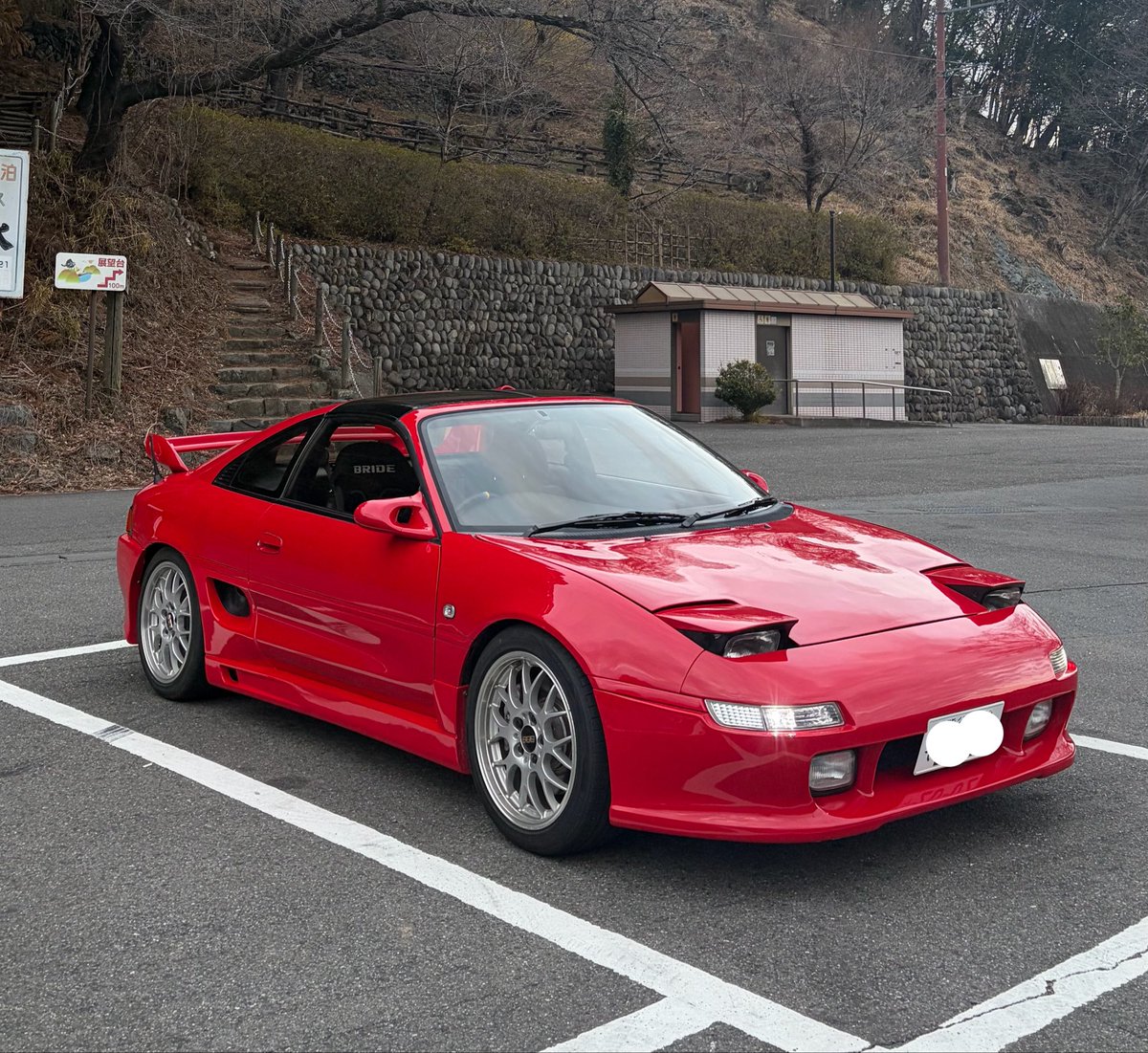 888_mc28's tweet photo. MR2 SW20 ドリンクホルダー
製作しました！（灰皿置き換えタイプ）　

シフトノブとサイドレバーの位置関係、はめ込み具合、何度も作り直して理想の形になりました！

ですが、AT車は未確認のため、ATのMR2乗っている方いましたら、ご協力いただきたいです。よろしくお願いします🙇

mr2
sw20 https://t.co/ydq1RRb3or
