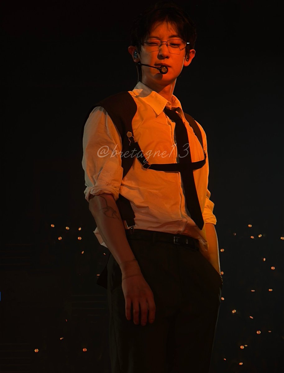 loey gallery tweet media