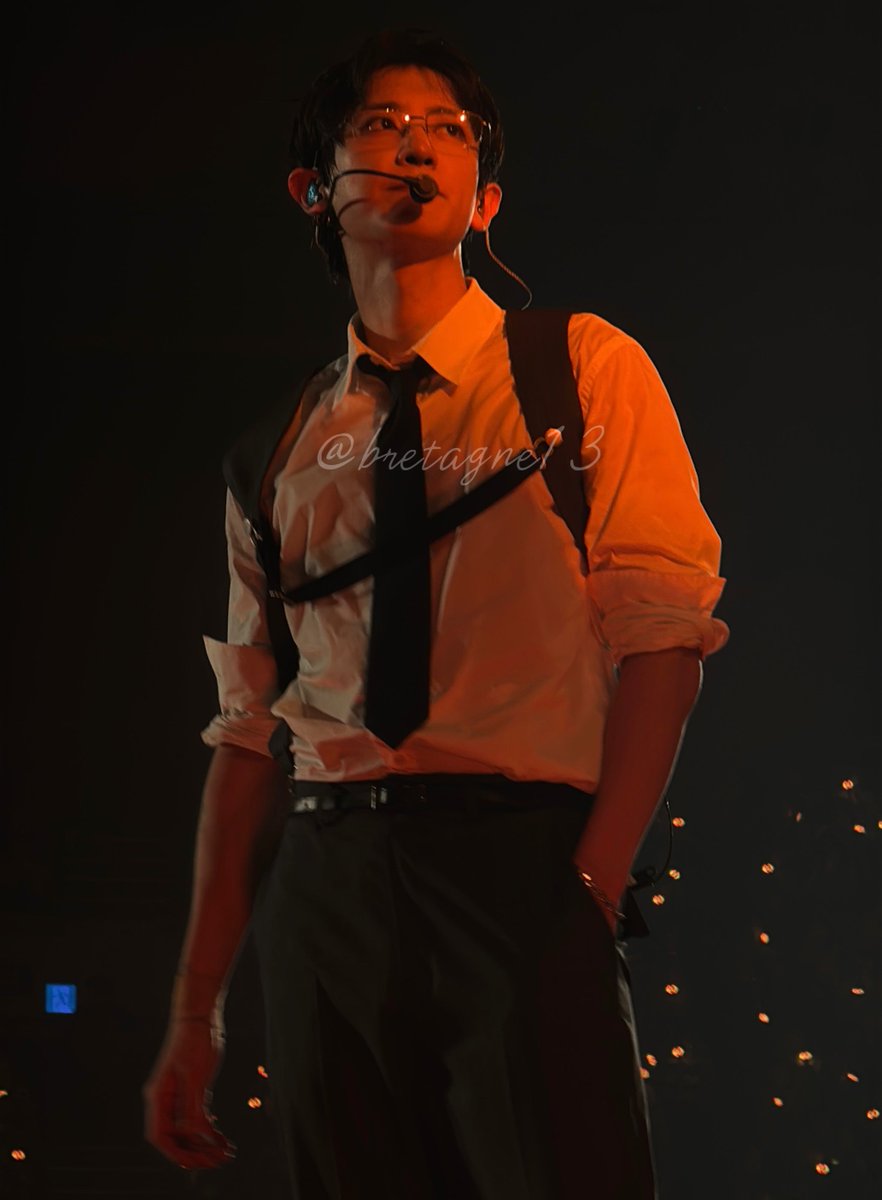 loey gallery tweet media