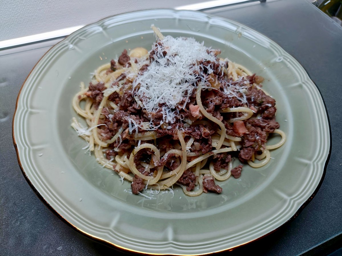 インテレッセ tweet media